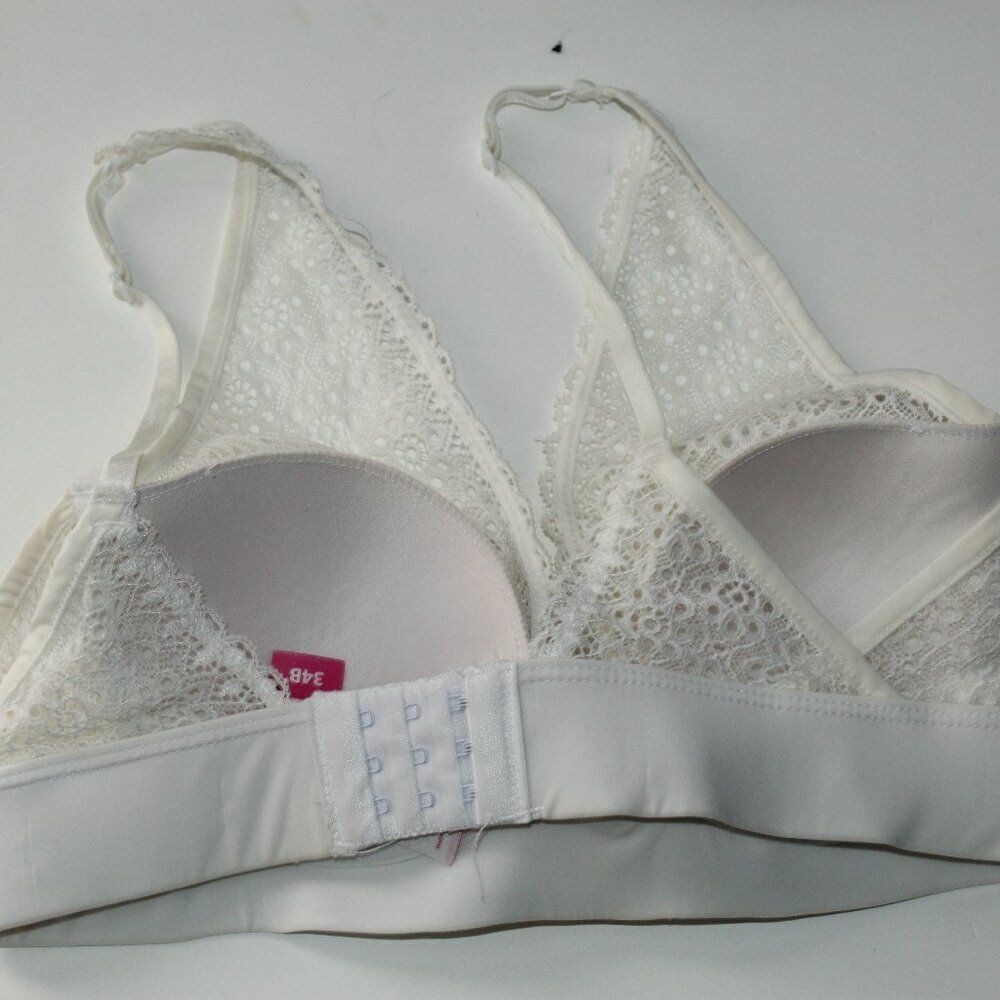 Set of 2 No Boundaries Lace Overlay Bras Size 34B - Picture 6 of 10